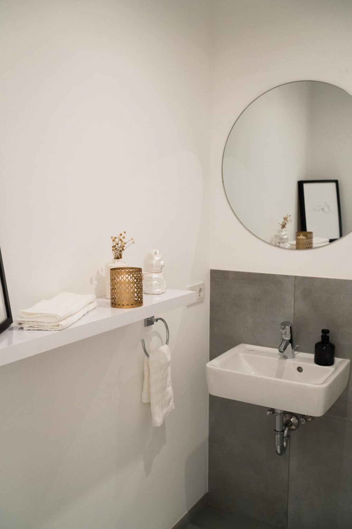 Apartament Moderne Mit Grosszuegigen 100qm In Der Dresdner Altstadt Drezno